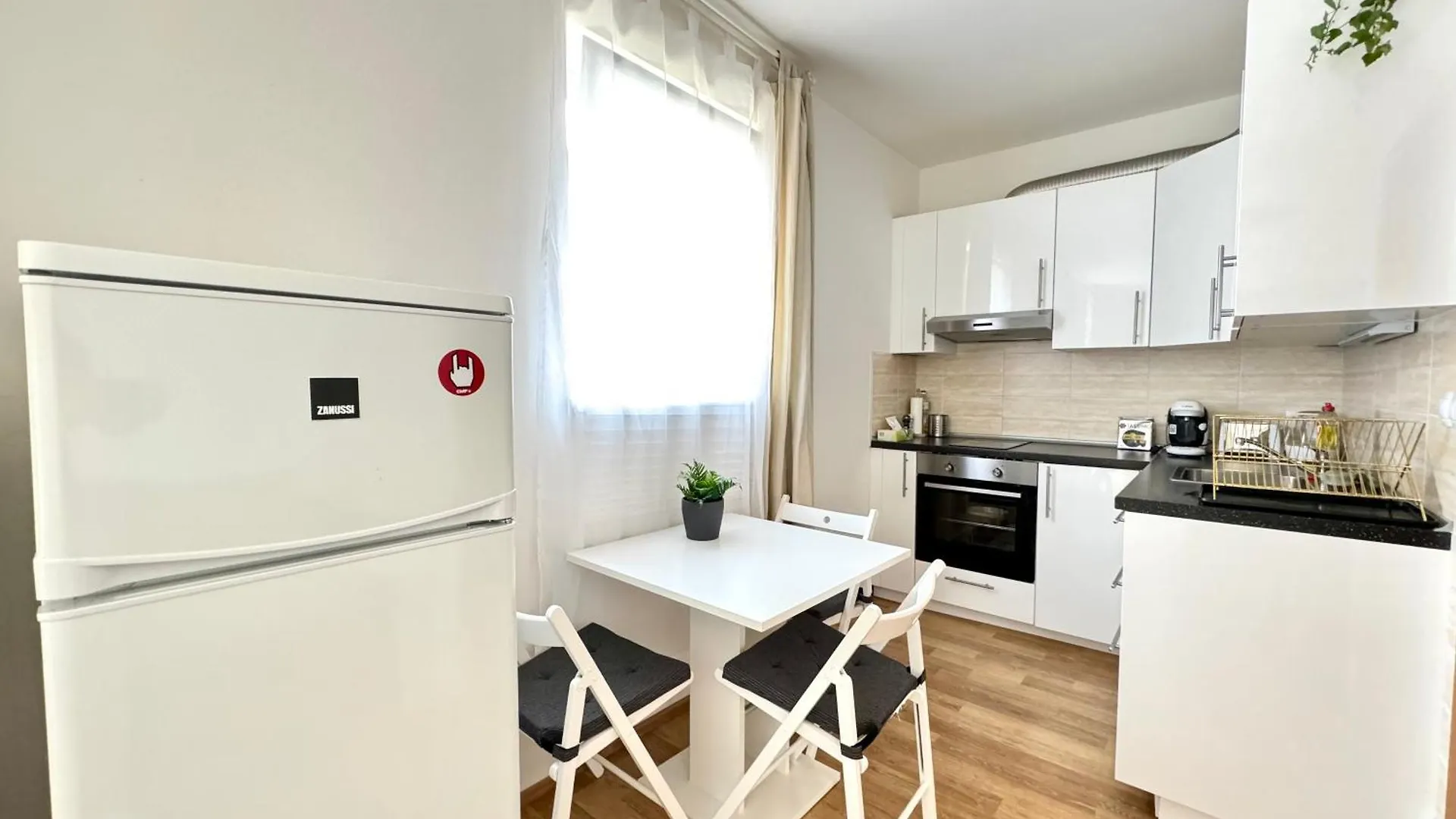 Riverside Premium Apartment Prague 0*,